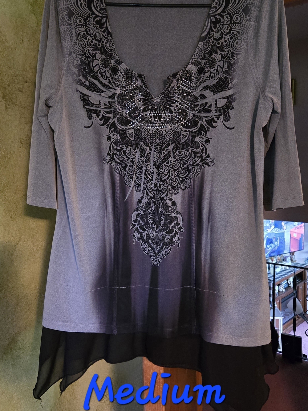 Embellished Gray Scoop-Neck Women's Top with Sheer Hem